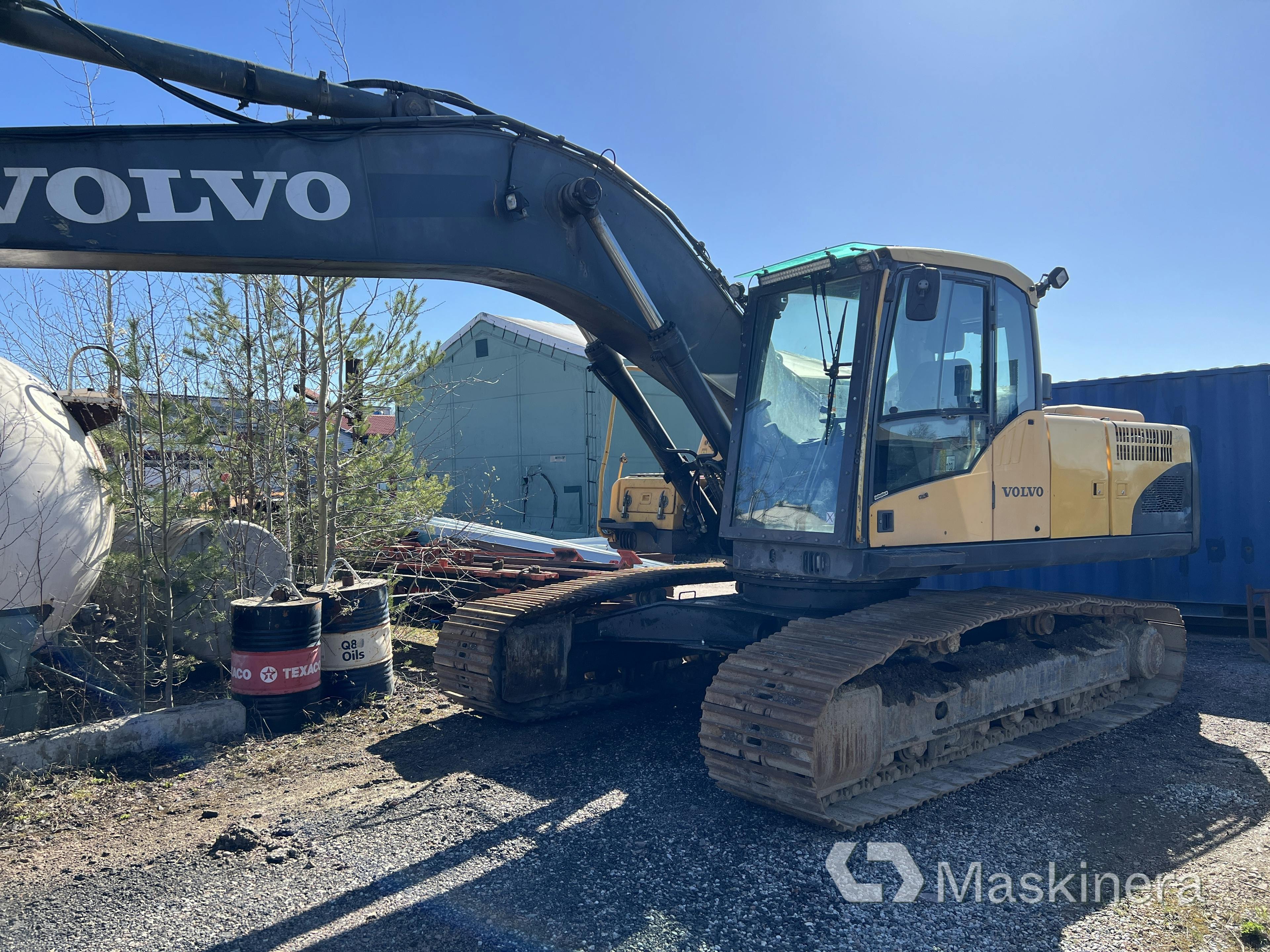 Excavator Volvo EC240CL